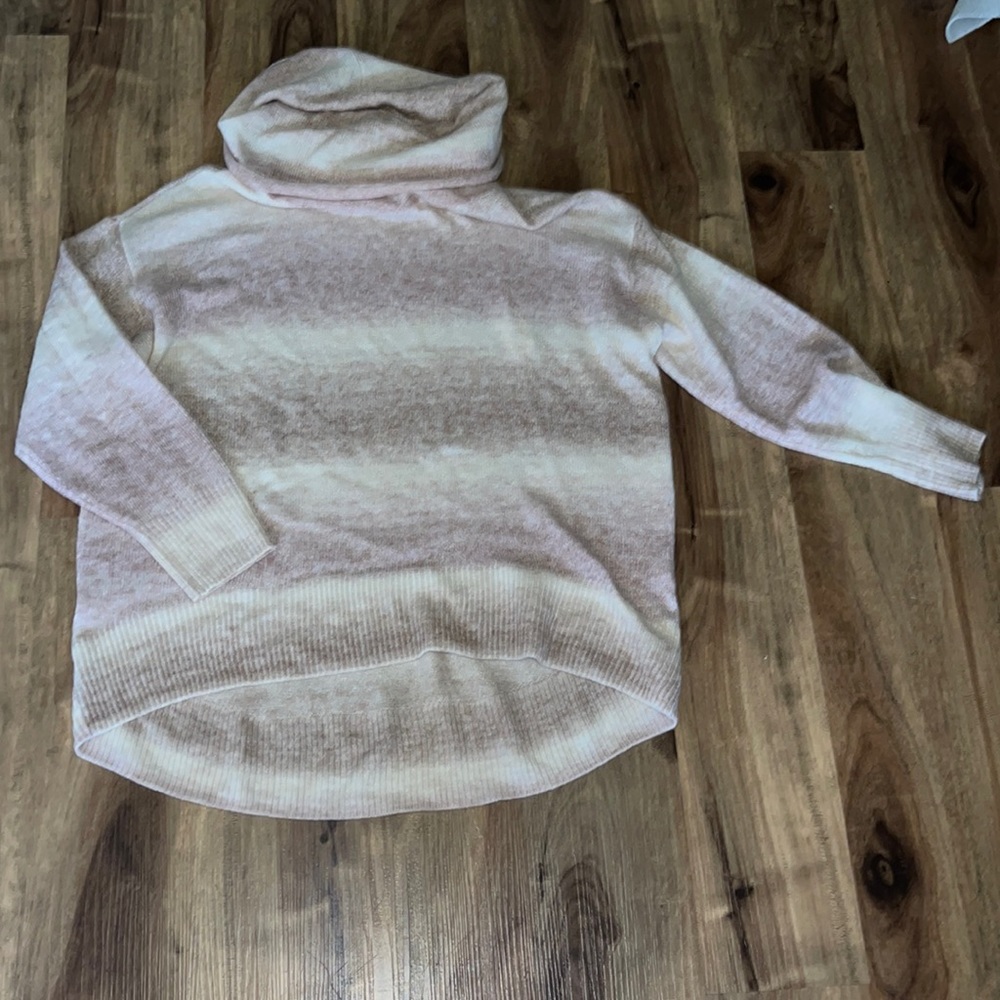 NWT American Eagle Lightweight Cowl Neck Tie-Dye Long Sleeve Sweater for Women